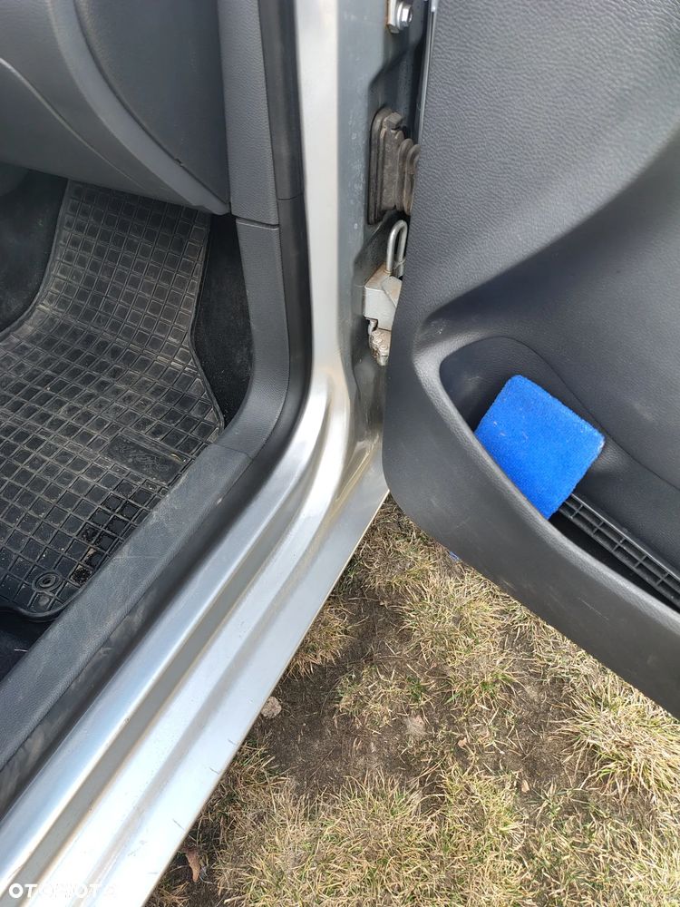 Volkswagen Golf 1.9 TDI Comfortline - 17