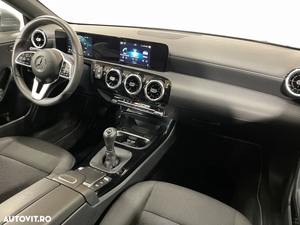 Mercedes-Benz CLA 200 d Shooting Brake - 8