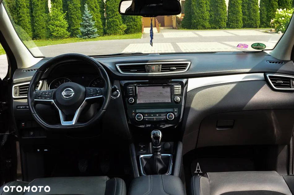 Nissan Qashqai 1.3 DIG-T SHIRO - 35