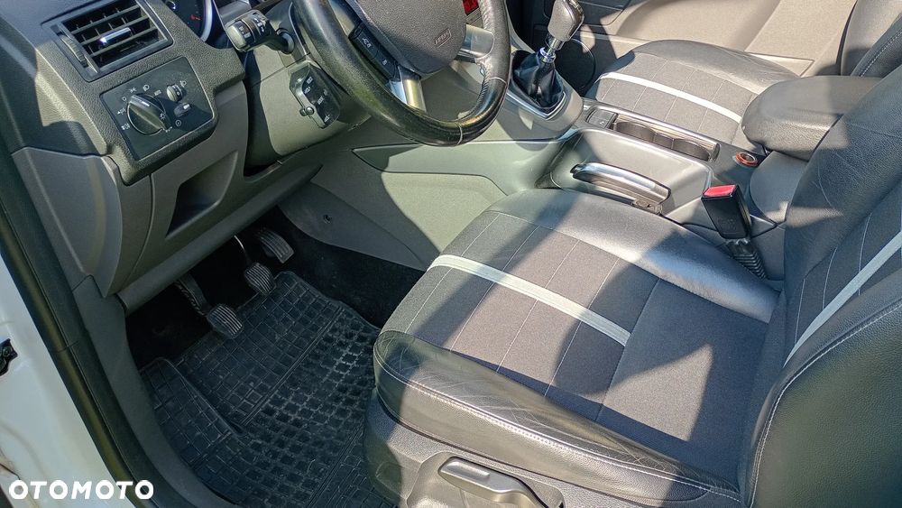 Ford Kuga 2.0 TDCi Titanium - 13