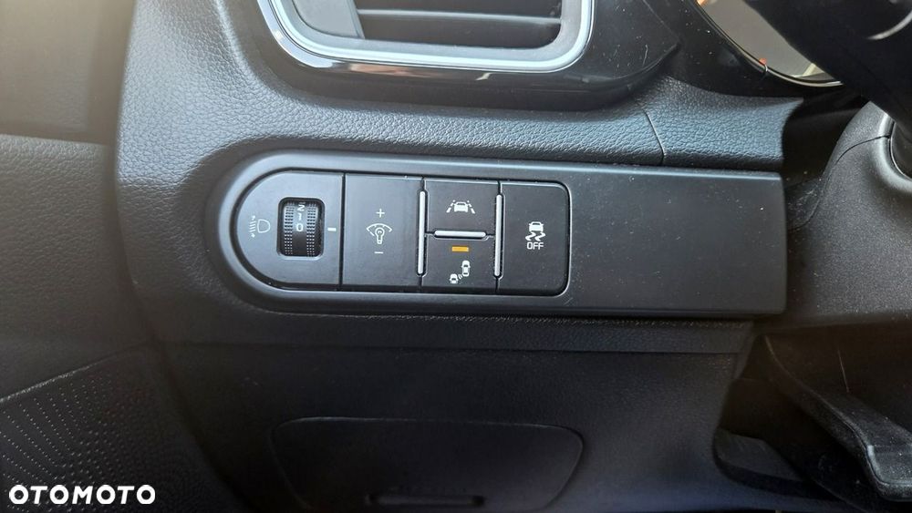 Kia Ceed 1.6 CRDi mHEV Business Line DCT - 33