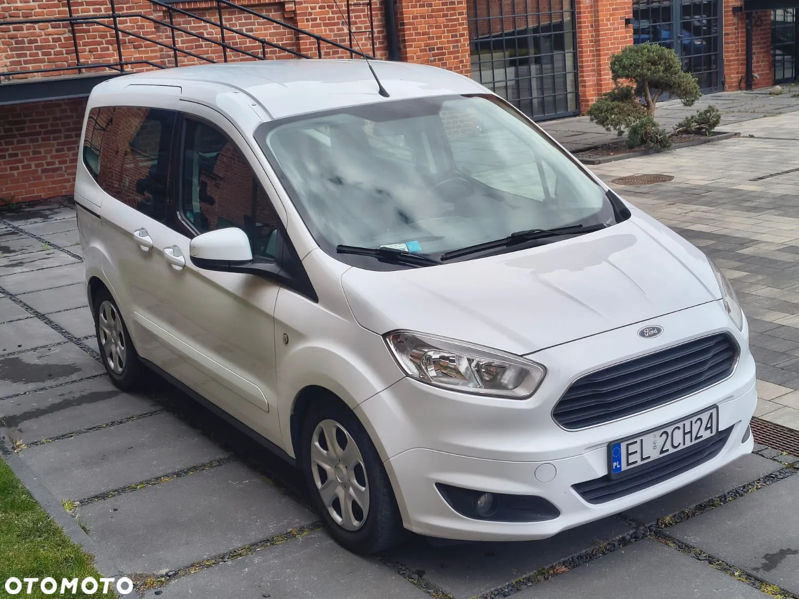 Ford Tourneo Courier 1.5 TDCi Trend - 3