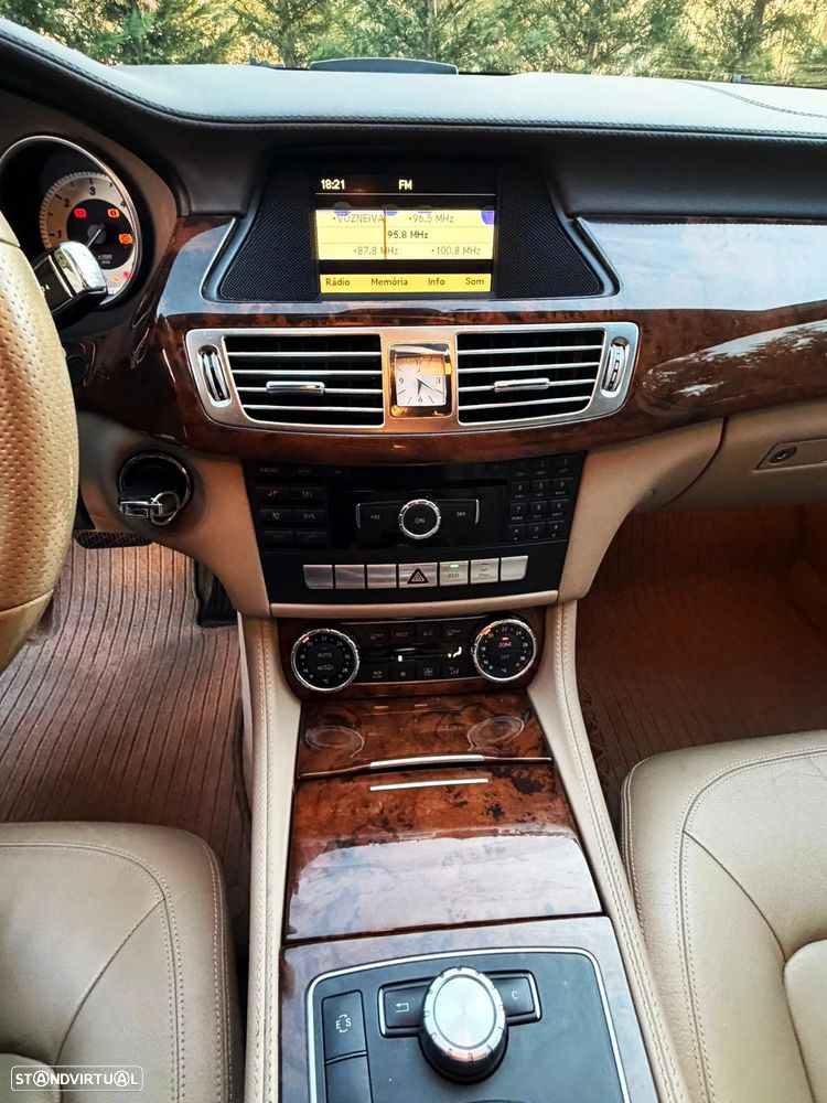 Mercedes-Benz CLS 250 CDI DPF BlueEFFICIENCY 7G-TRONIC - 16