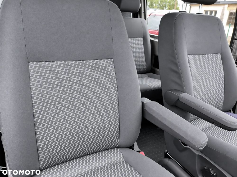 Volkswagen Transporter - 22