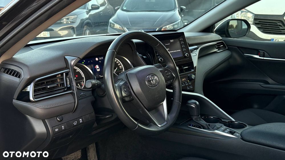 Toyota Camry 2.5 Hybrid Comfort CVT - 18