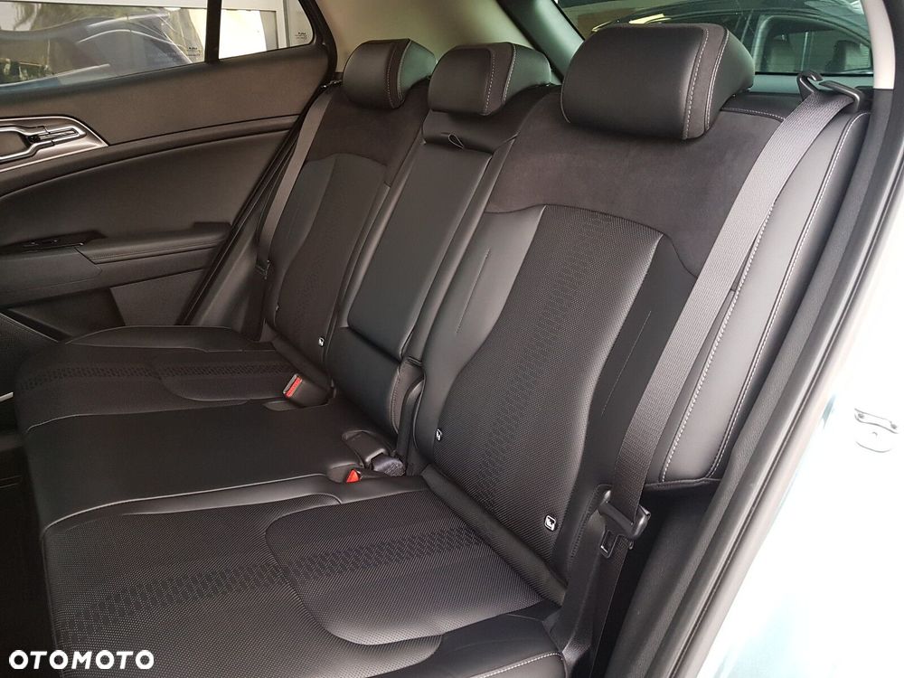 Kia Sportage 1.6 T-GDI HEV Business Line 4WD - 36