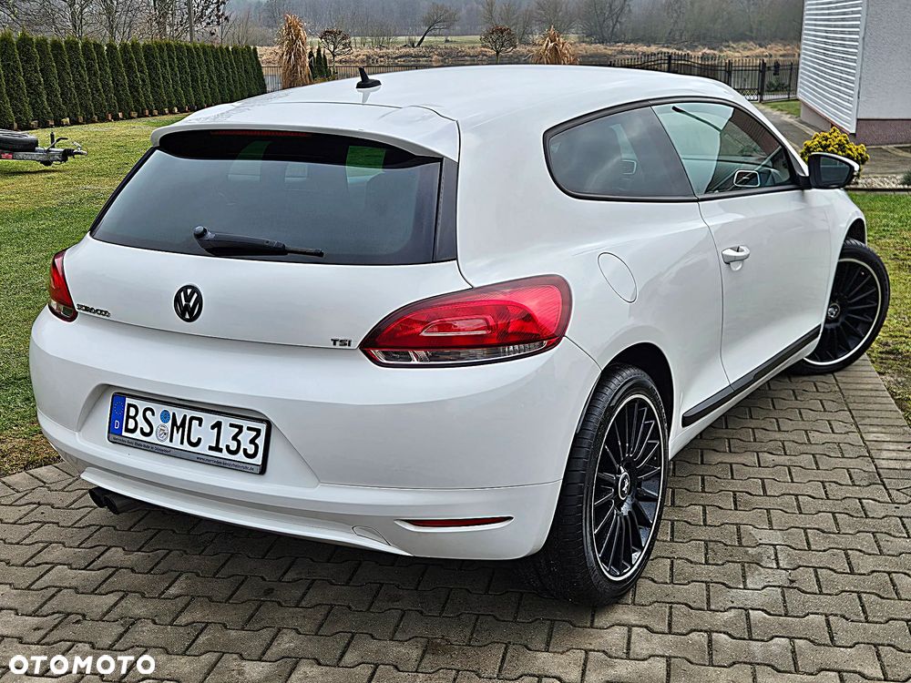 Volkswagen Scirocco 1.4 TSI DSG Edition - 21