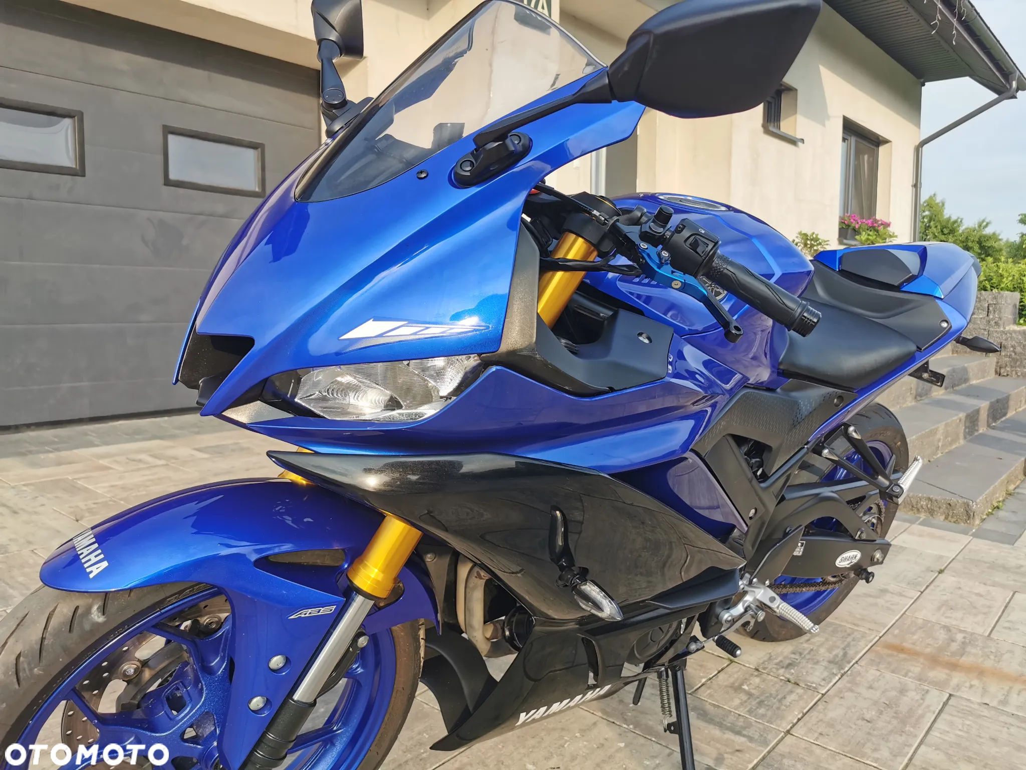 Yamaha R3 - 11