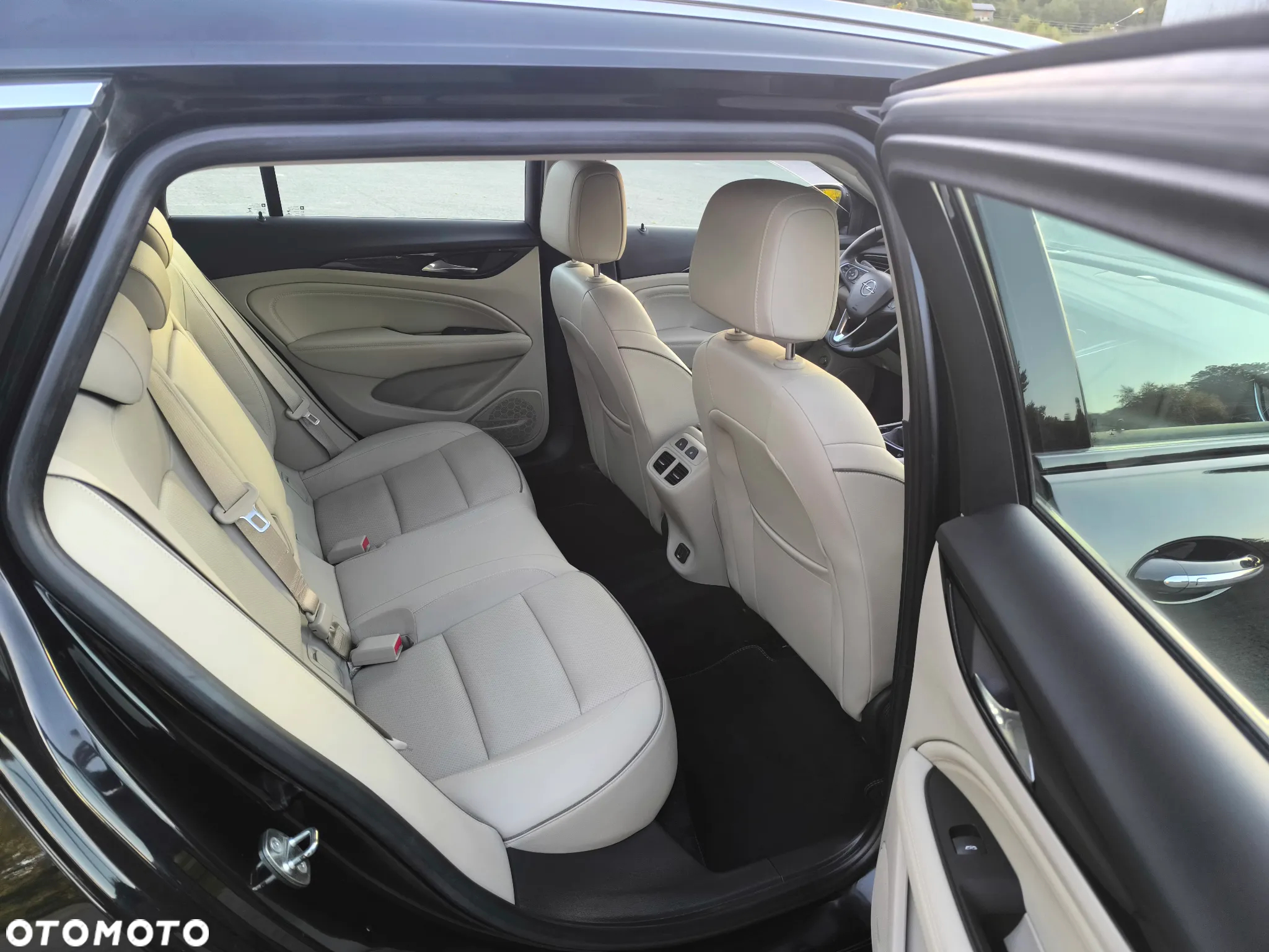 Opel Insignia Sports Tourer 2.0 Diesel Dynamic - 29