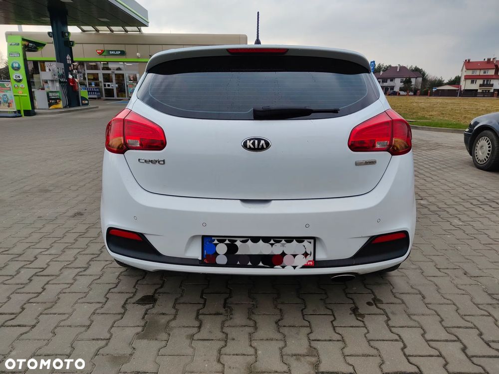 Kia Ceed - 6