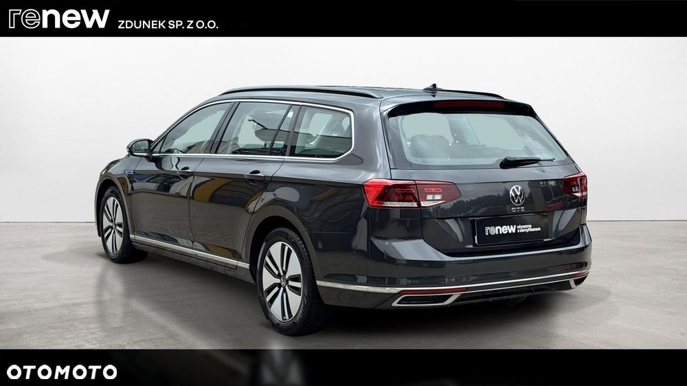 Volkswagen Passat - 3