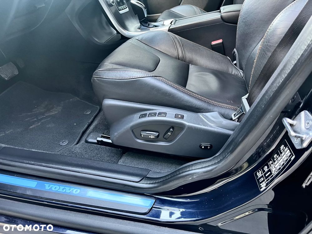 Volvo XC 60 D3 Geartronic Summum - 5