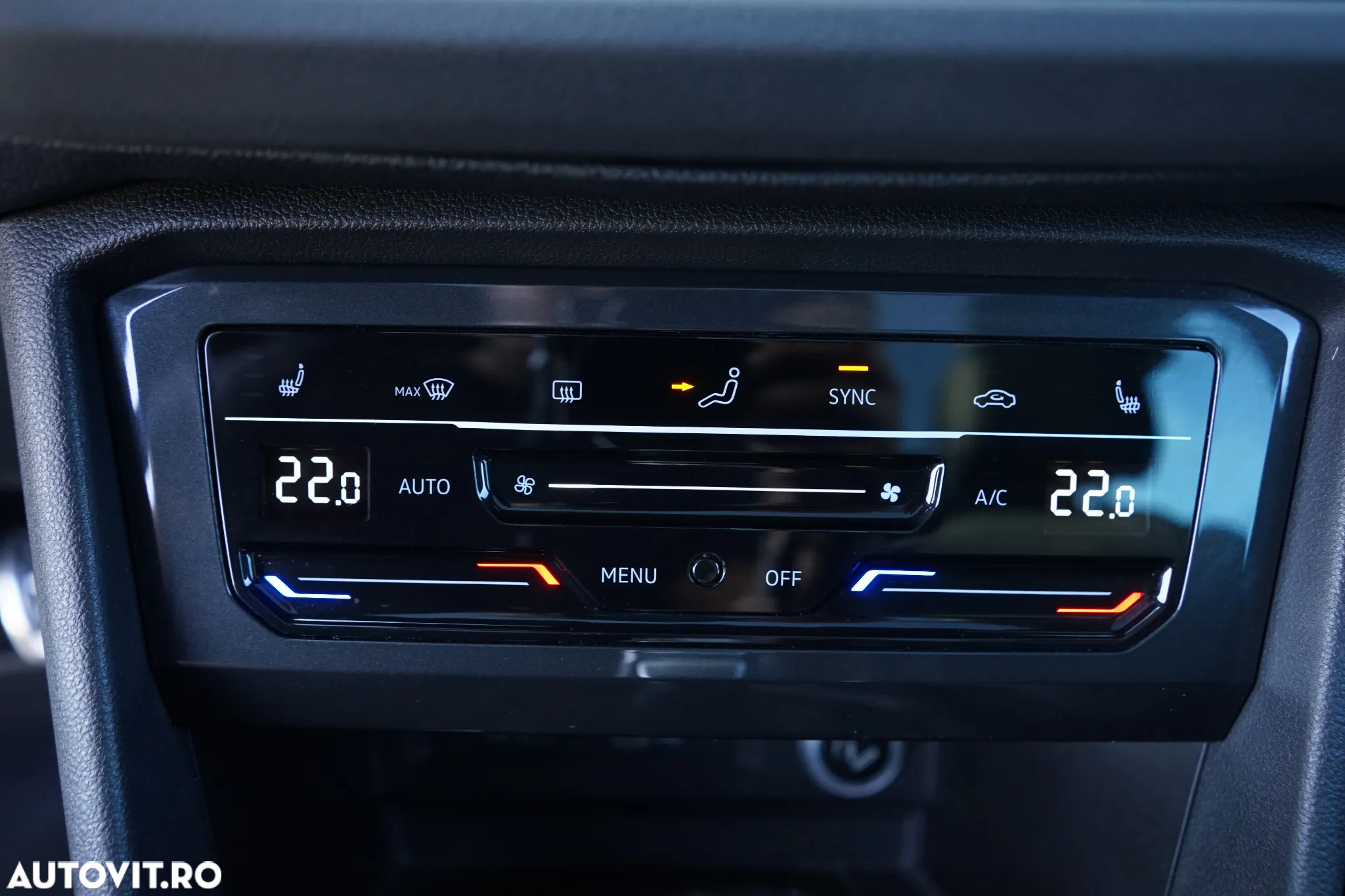 Volkswagen Tiguan - 22