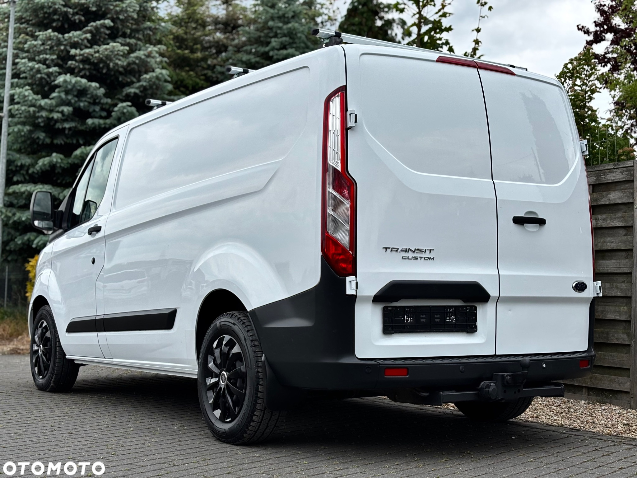 Ford Transit Custom L1H1 Klima Relingi Hak PDC Tempomat Nowe opony Serwis 3-osobowy - 5
