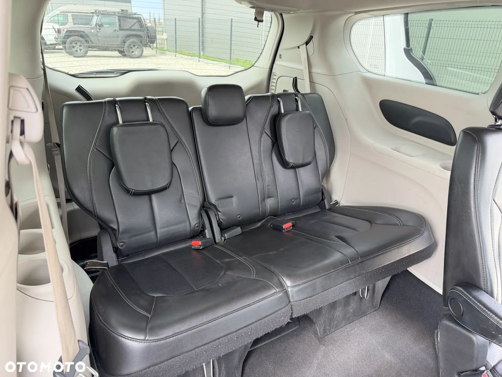 Chrysler Voyager - 10