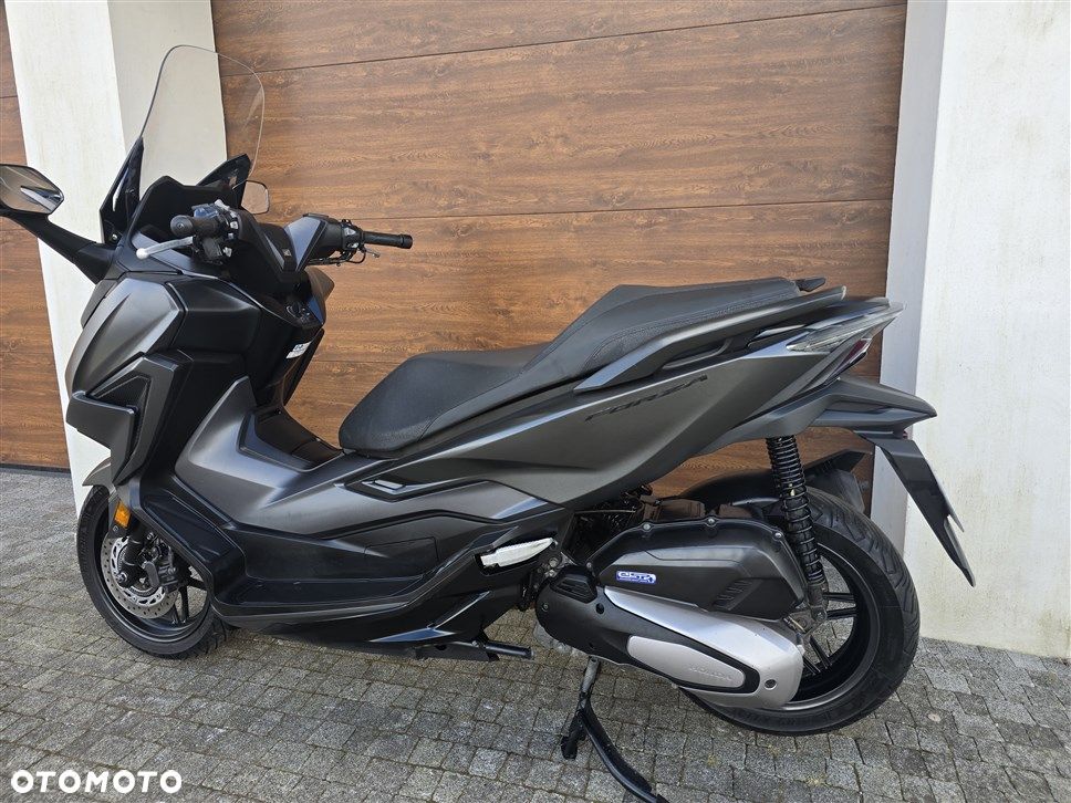 Honda NSS - 29