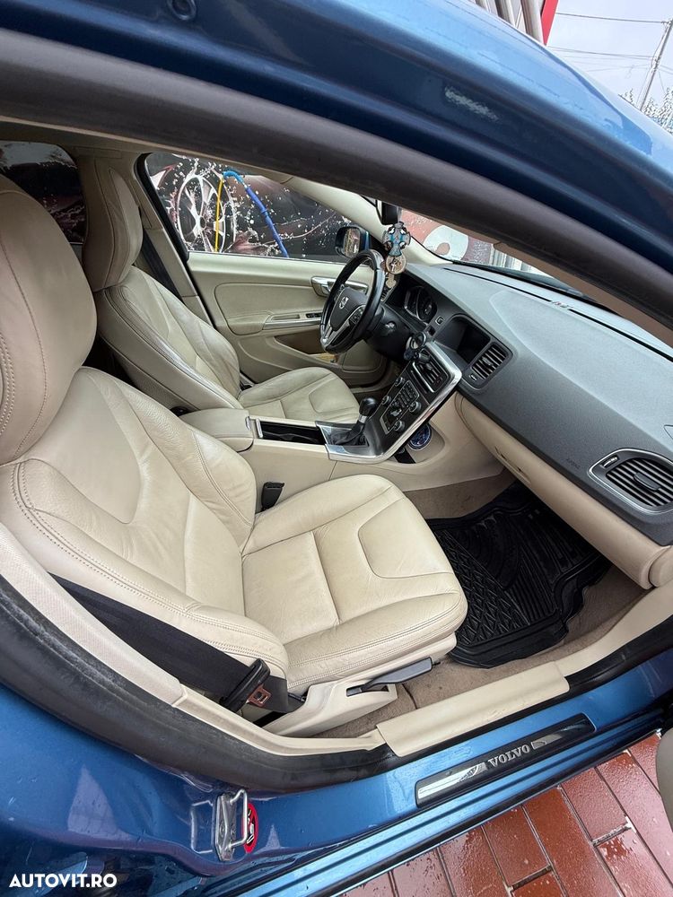 Volvo S60 D2 Start-Stop ECO Momentum - 4