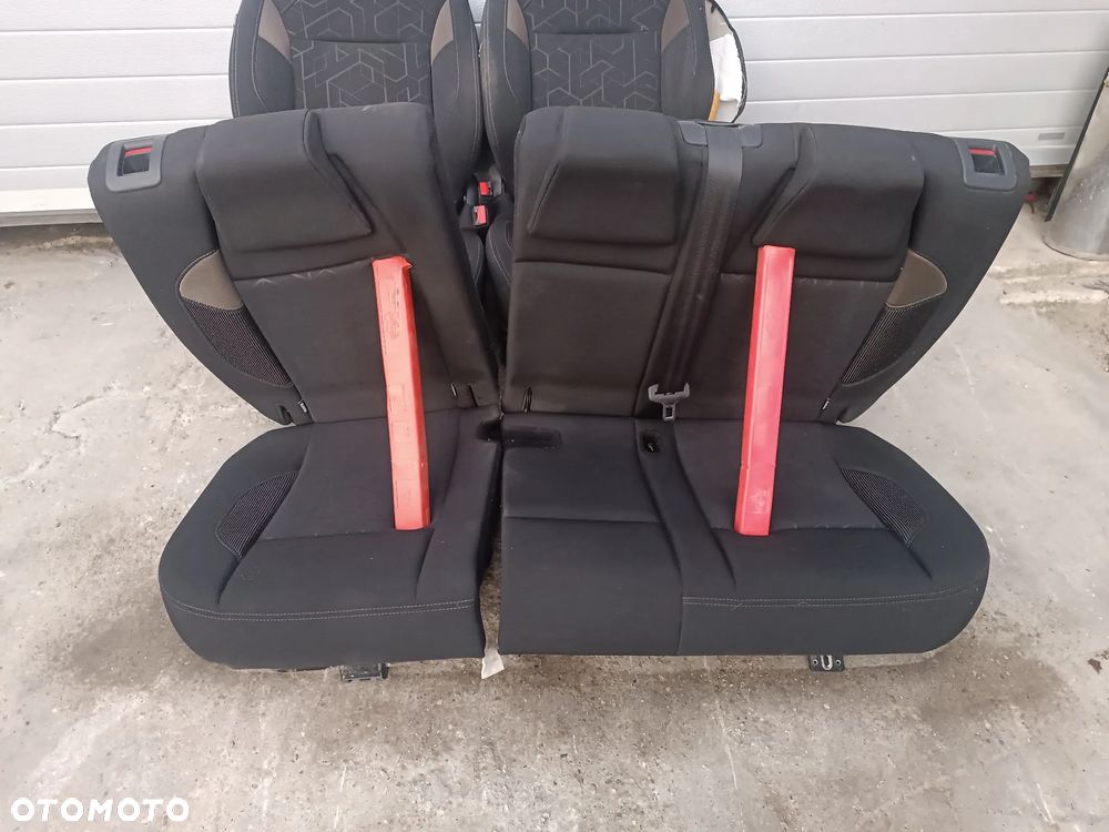 FOTELE PRZÓD TYŁ WNĘTRZE PEUGEOT 2008 I - 2