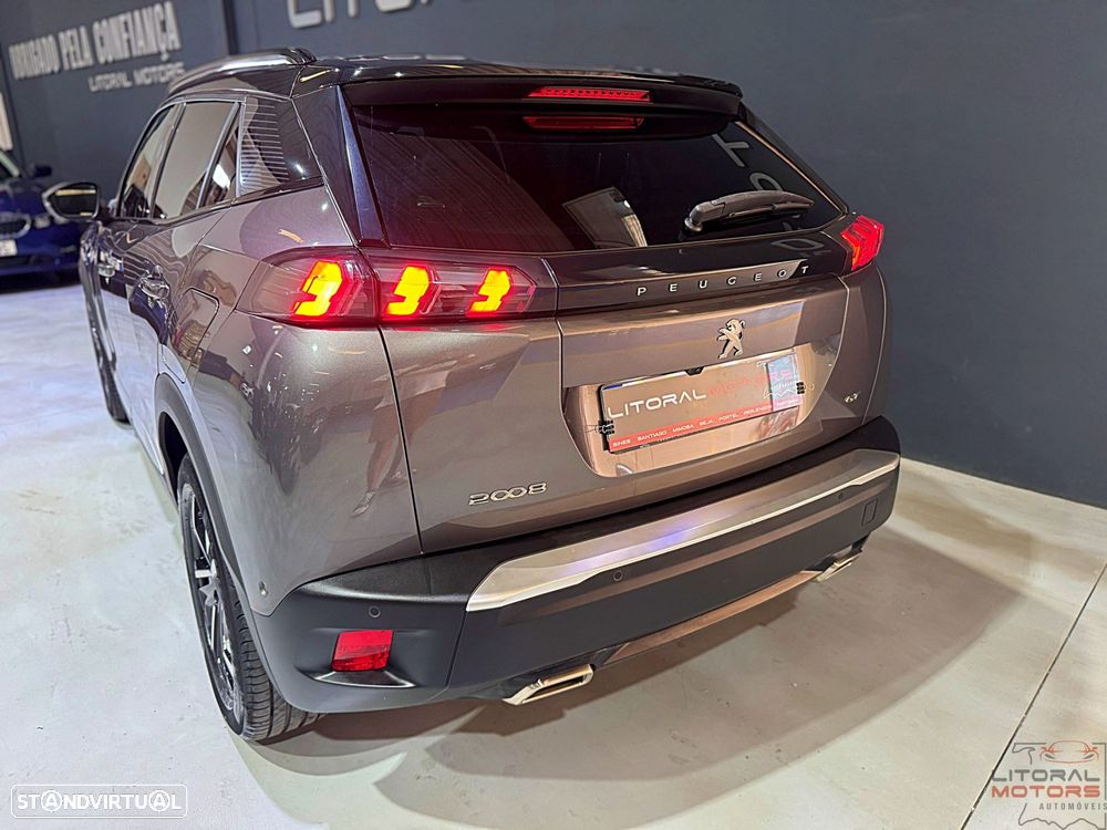 Peugeot 2008 1.2 PureTech GT - 10