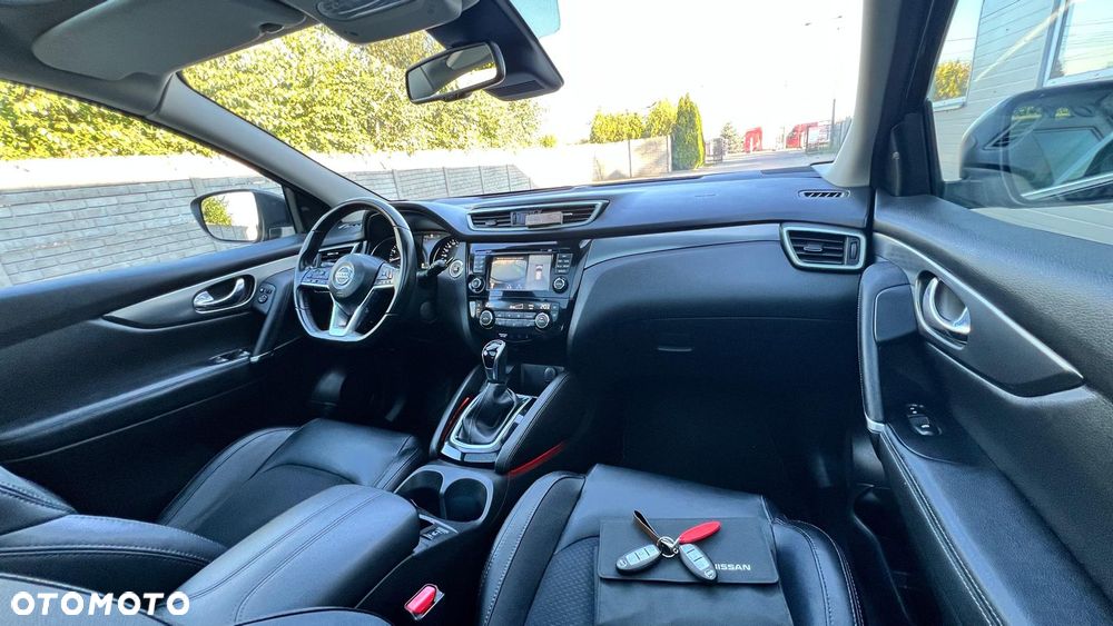 Nissan Qashqai 1.2 DIG-T Xtronic TEKNA - 32