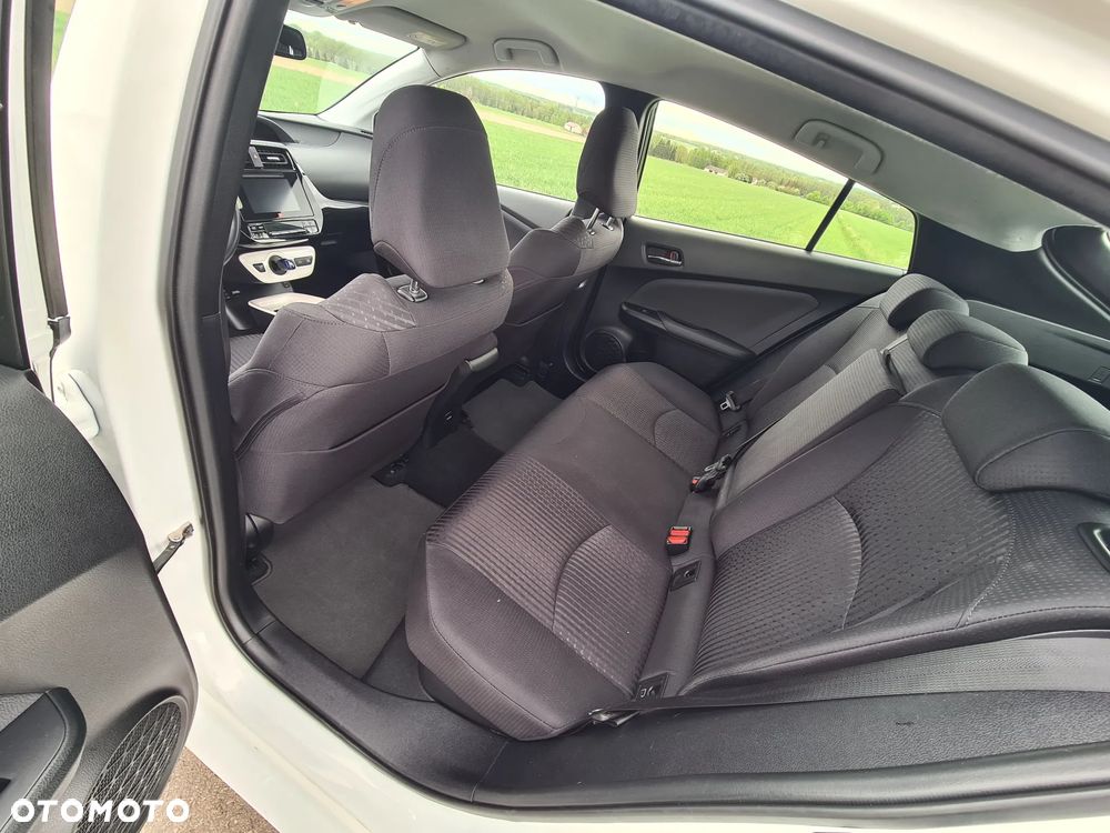 Toyota Prius Hybrid Executive - 29