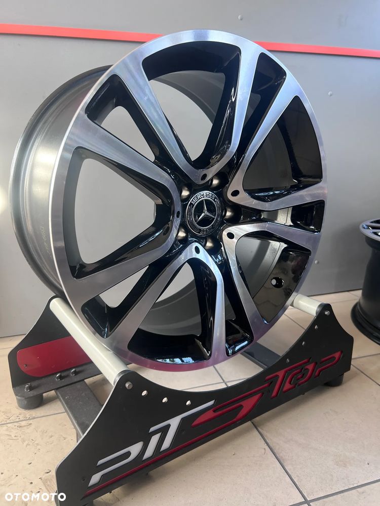 Nowa Felga Mercedes W212 E klasa Felga tylna A2124014902 9,5x19et48 - 3