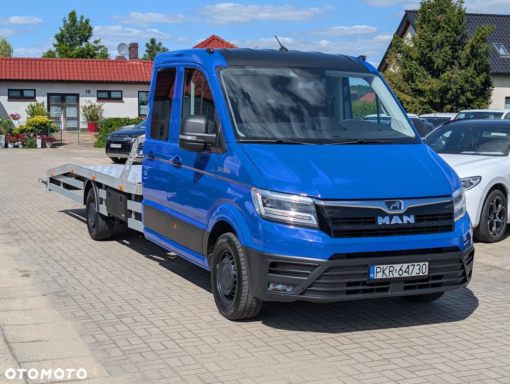 MAN TGE 3.180 Volkswagen Crafter 7 osób Autolaweta Dubel kabina - 6