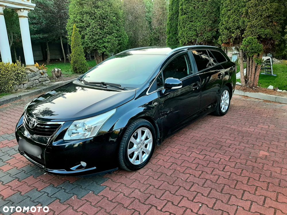 Toyota Avensis - 21