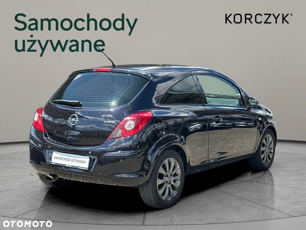 Opel Corsa 1.2 16V Cosmo - 5