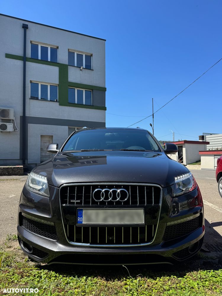 Audi Q7 - 10