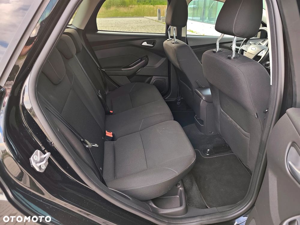 Ford Focus 1.0 EcoBoost Titanium - 26
