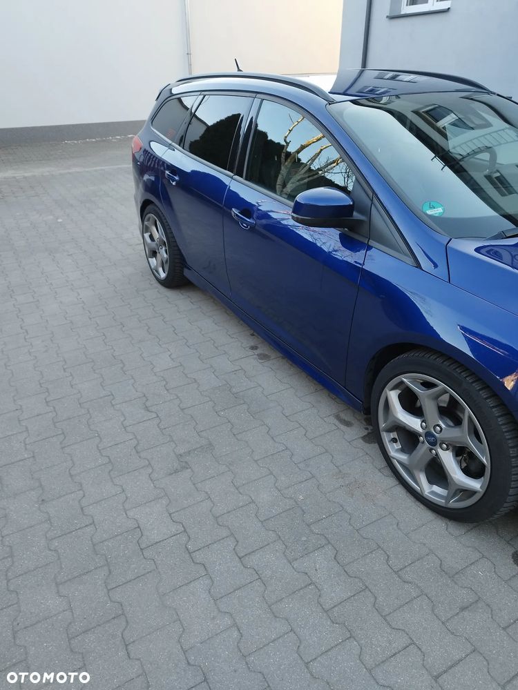Ford Focus 2.0 TDCi ST - 4