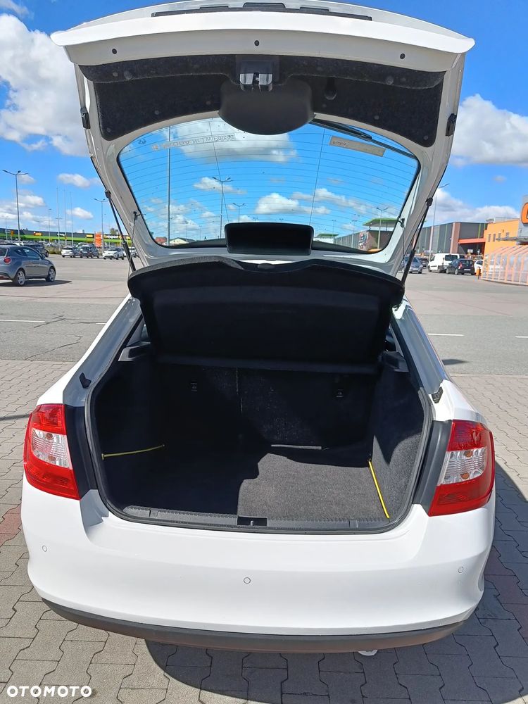 Skoda RAPID 1.2 TSI Ambition DSG - 20