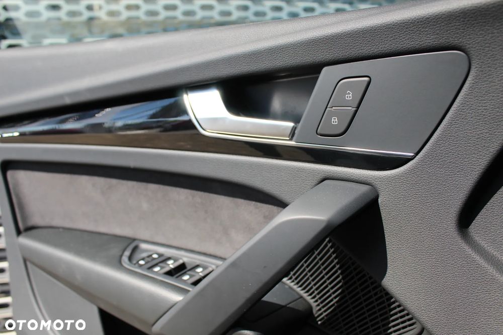Audi Q5 50 TFSI e Quattro S Line S tronic - 38