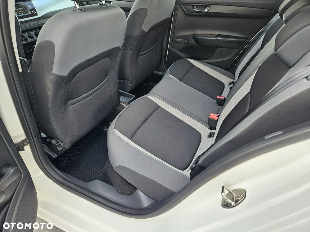 Skoda Fabia - 18