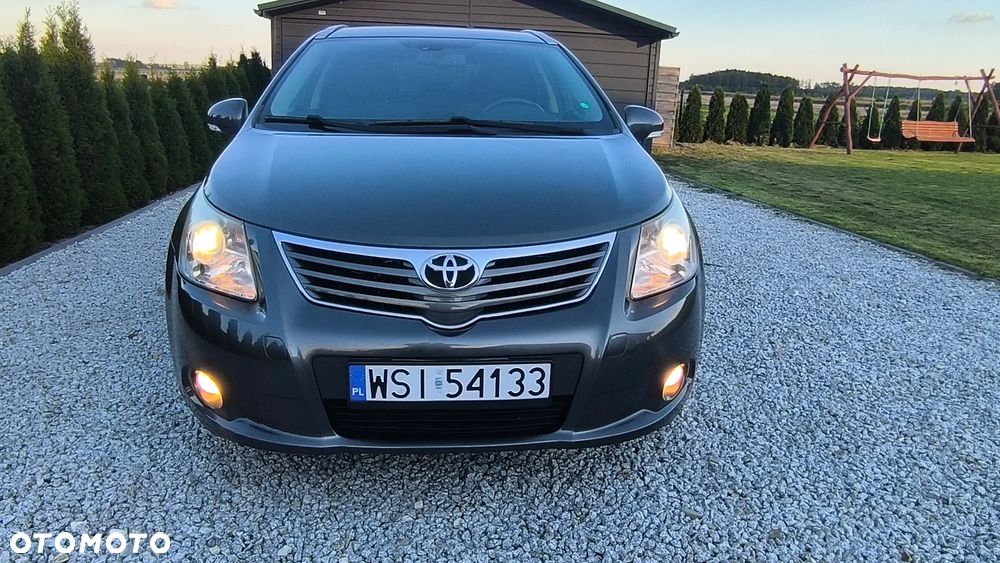 Toyota Avensis 1.8 Sol NAVI MS - 9