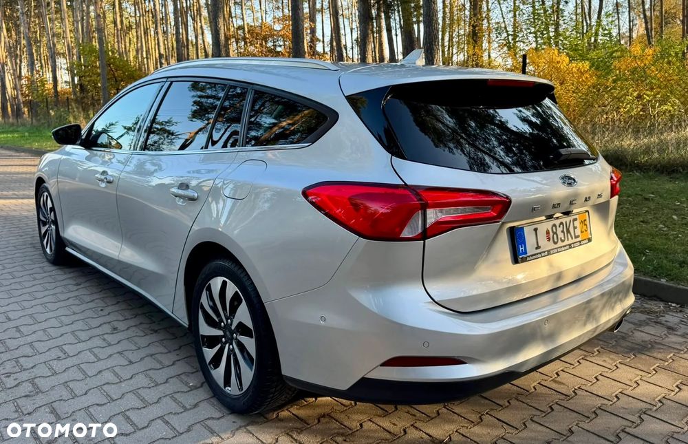 Ford Focus Turnier 1.5 EcoBlue Start-Stopp-System TITANIUM - 4