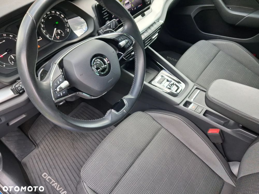 Skoda Octavia 2.0 TDI Ambition DSG - 27