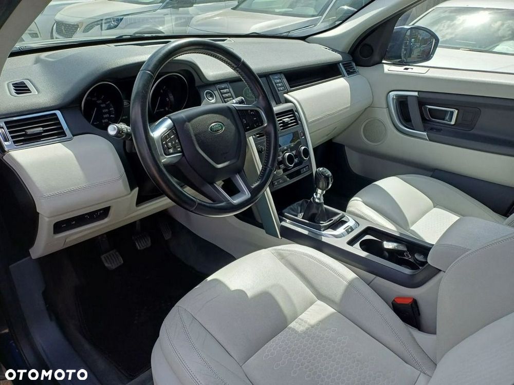 Land Rover Discovery Sport TD4 Pure - 14