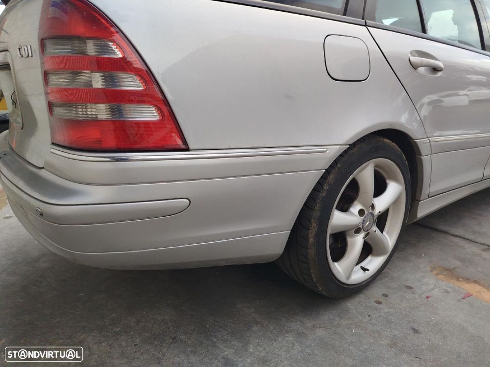 Pára-choques trás MERCEDES-BENZ Classe C (W203) - 2