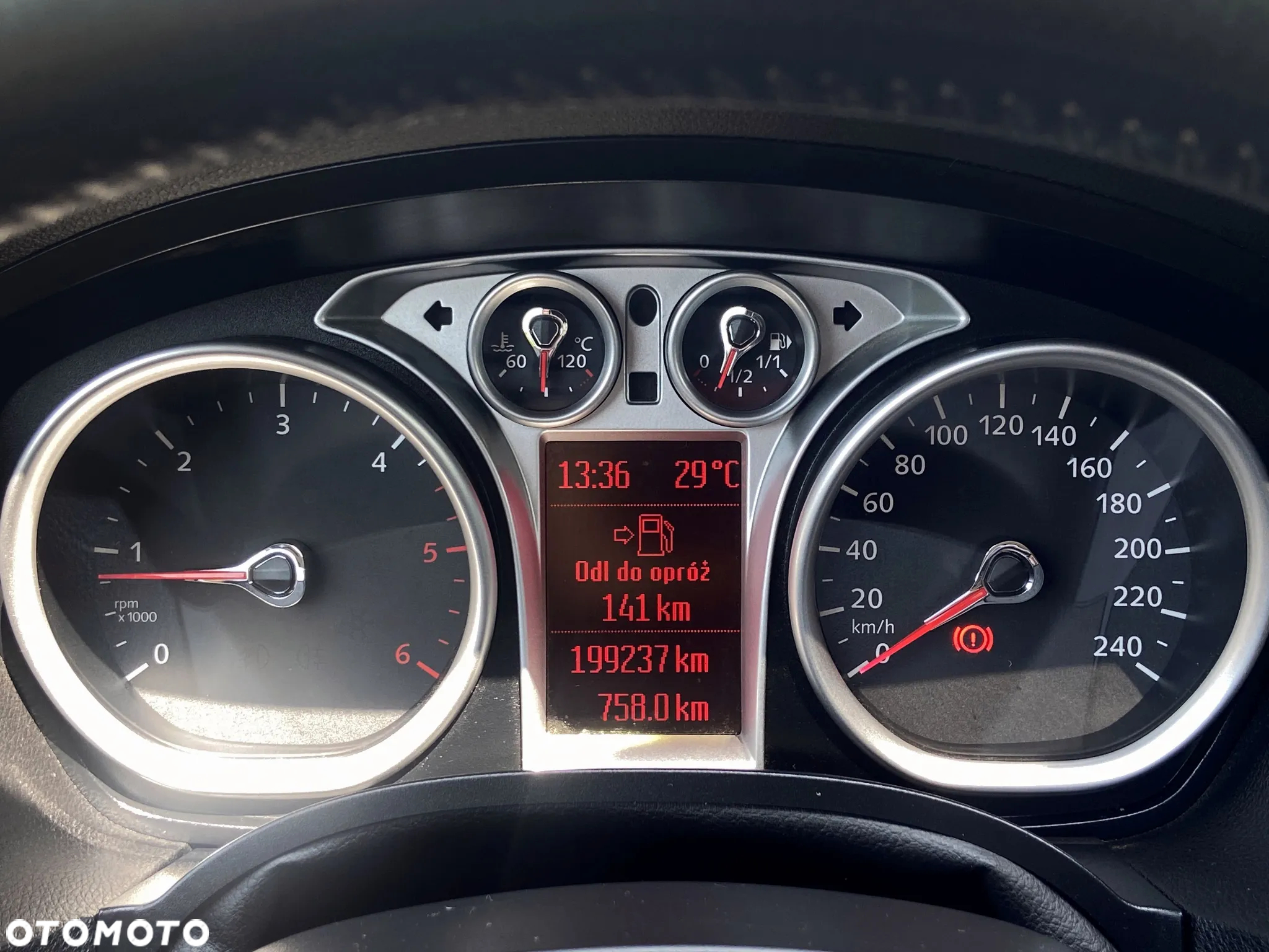 Ford Kuga 2.0 TDCi 4x4 Individual - 33