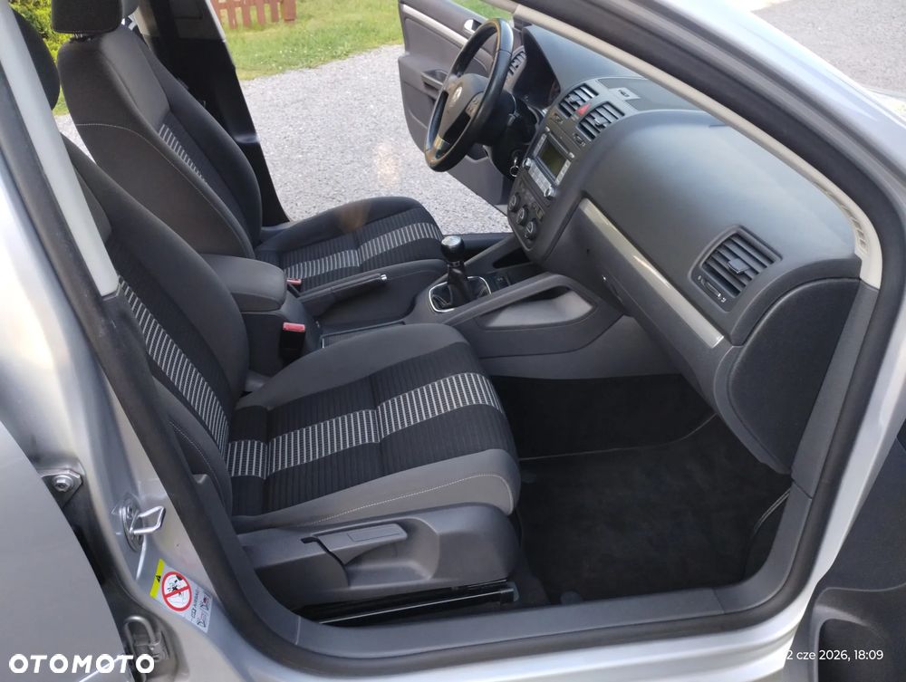Volkswagen Golf 1.6 United - 31