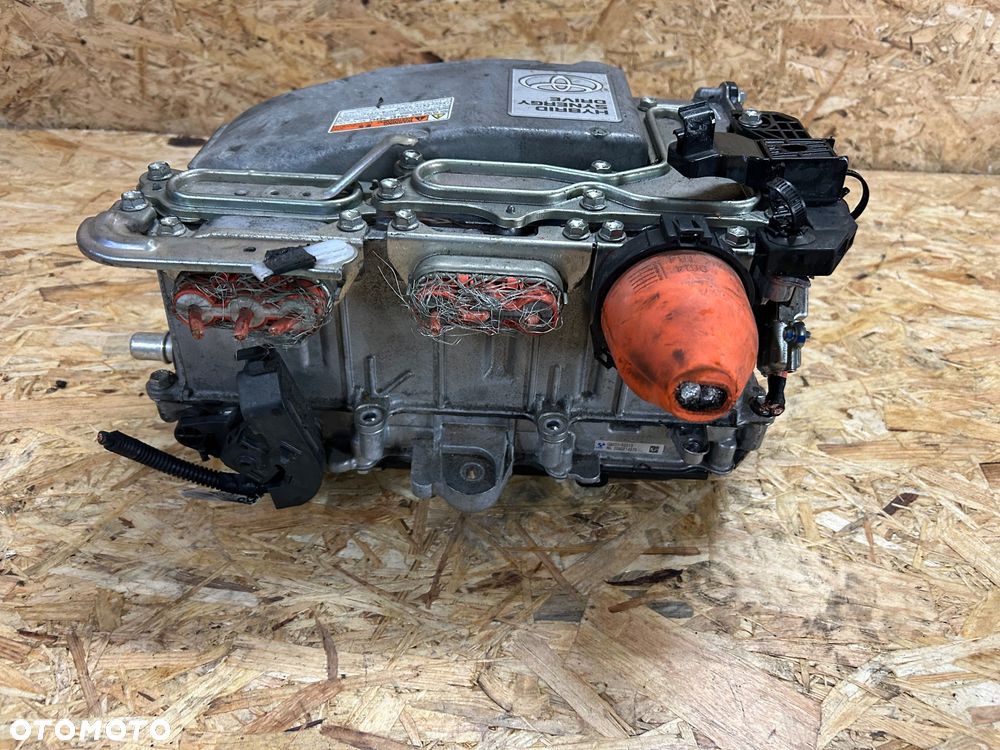 Toyota Yaris III hybryda falownik Inwerter G9200-52033 - 7