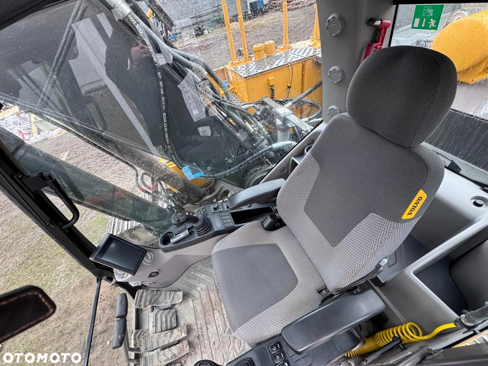 Volvo EC220EL - 11