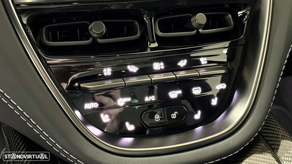 Aston Martin DBX 707 - 32