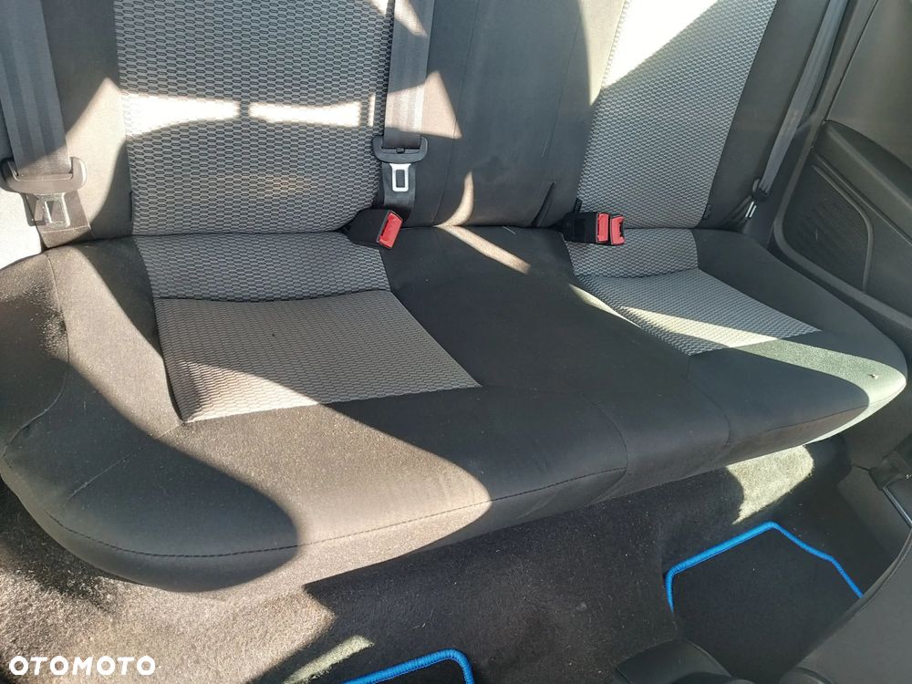 Volkswagen Polo - 24