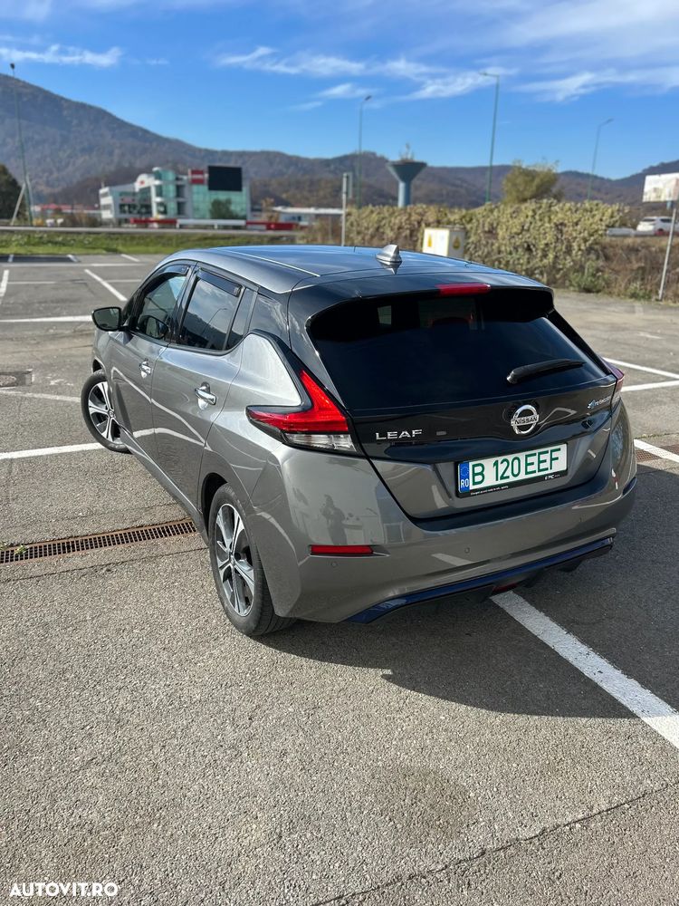 Nissan Leaf - 4