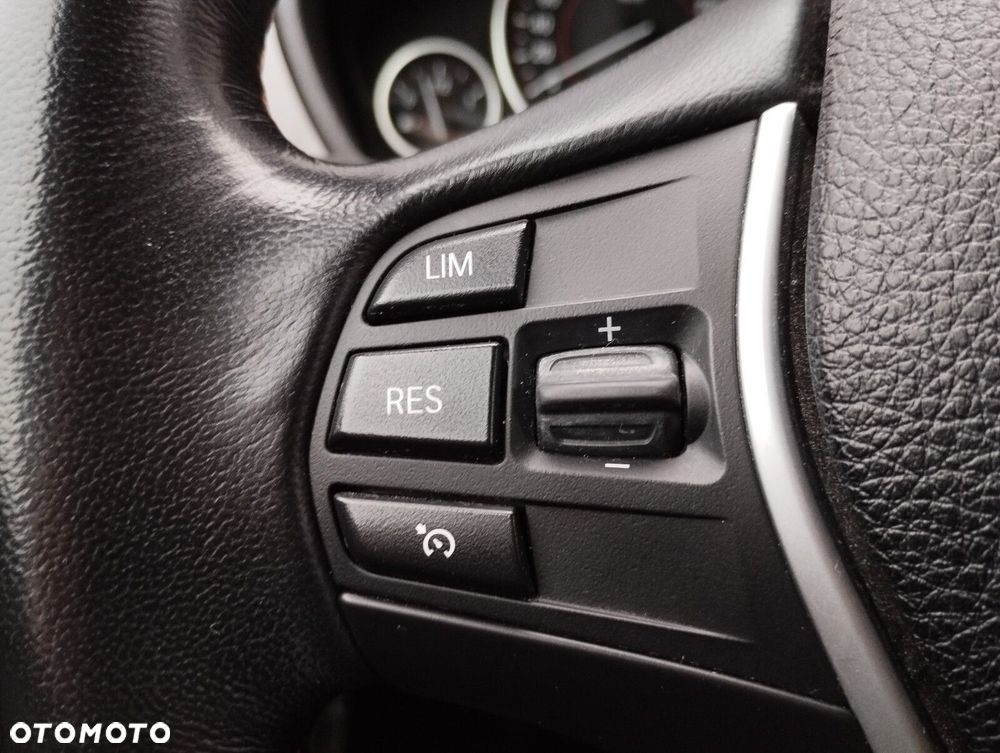 BMW 3GT 320i GPF Sport Line - 32