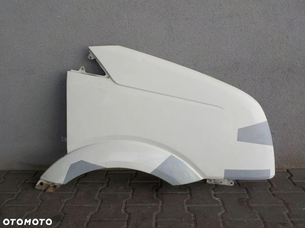 VW CRAFTER BŁOTNIK PRAWY PRZÓD BEZ RDZY - 1