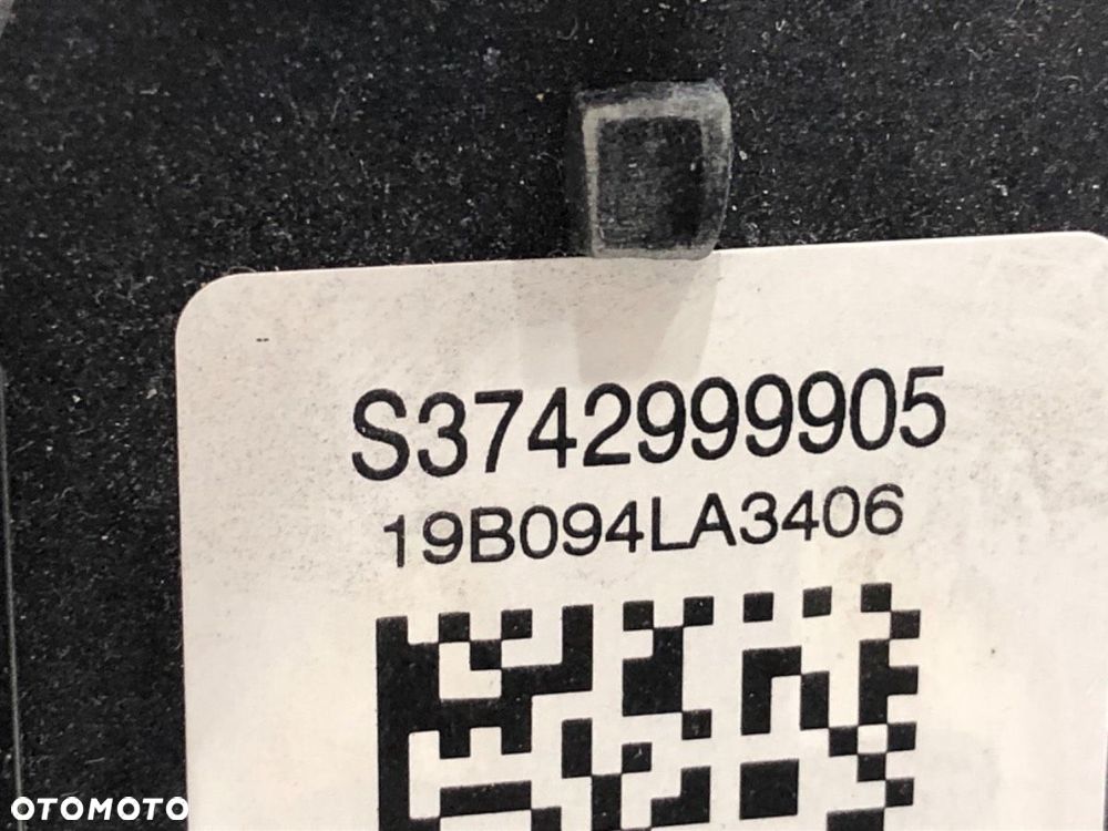 PAS BEZPIECZEŃSTWA LEWY TYŁ  BMW 5 (G30, F90) 2016 - 2022 530 e Plug-in-Hybrid 135 kW [184 KM] - 4